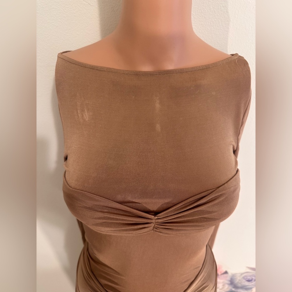 Helsa Josephine Dress in Truffle brown long sleeve bodycon ruched maxi jersey - Picture 7 of 9